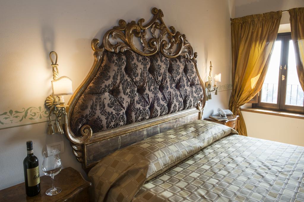 Palazzo Pacini Hotel Colle di Val d'Elsa Værelse billede